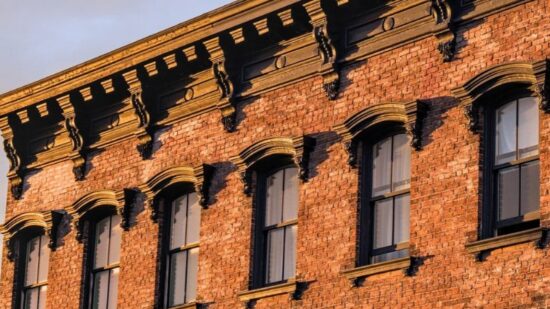 apartment tenant landlord shutterstock_2489501173